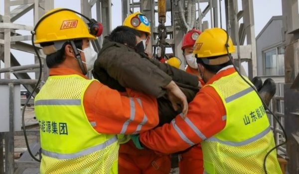 Encuentran muertos a 9 mineros en China tras el rescate de otros 11 con vida