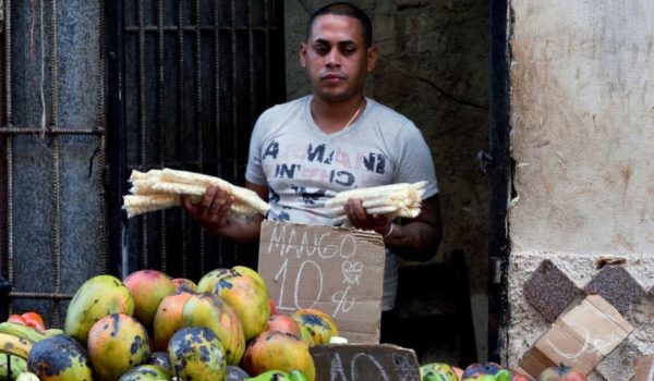 Cuba: la elevada inflación que deben enfrentar los habitantes de la isla tras el fin de la «doble moneda»