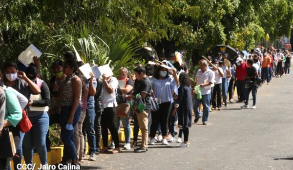 Exigen carta dirigida a Daniel Ortega para optar a una beca universitaria