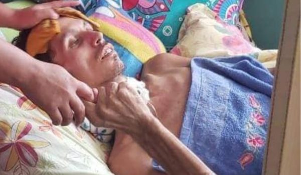 Gabriel Flores, de 32 años en estado vegetativo. Uno de los sobrevivientes del trágico accidente en Waslala. LA PRENSA / CORTESÍA