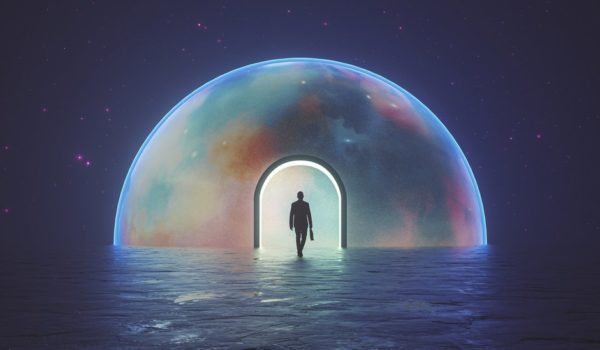 El físico que afirma que el tiempo transcurre en dos direcciones (y cómo esta idea cambia la visión del universo)
