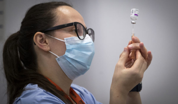 Venezuela tiene reservadas hasta 2,4 millones de vacunas AstraZeneca, dice OMS