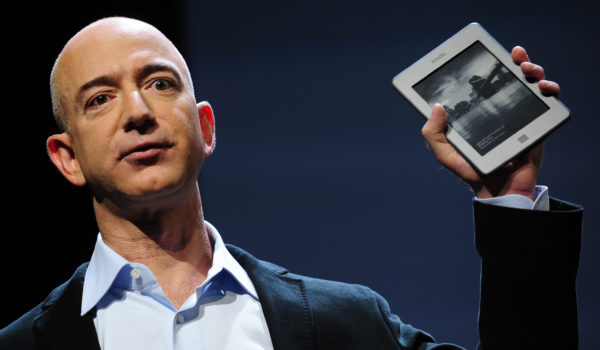 Jeff Bezos cederá puesto de director ejecutivo de Amazon a Andy Jassy