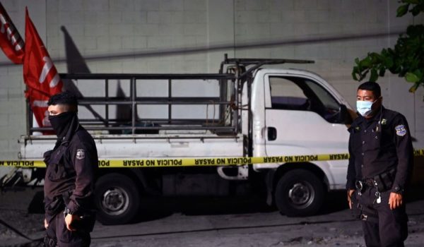 Violencia en El Salvador: 4 claves para entender la conmoción en el país por el tiroteo contra miembros del FMLN