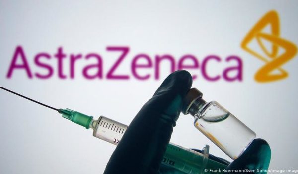 Vacuna de AstraZeneca reduce la transmisión tras una dosis, según un estudio