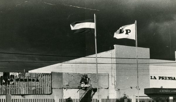 la prensa, bombardeo,