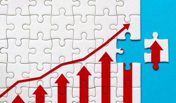 Por qué los precios no se han disparado en Estados Unidos si el gobierno no para de emitir dólares