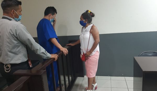 Motociclista homicida libre por perdón de su suegra