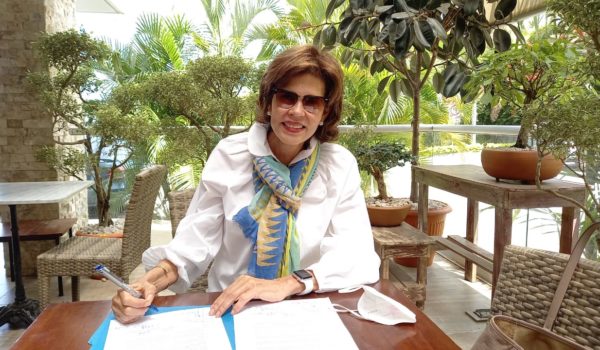 La precandidata presidencial, Cristiana Chamorro Barrios, apoya un proceso de escogencia de un candidato único.