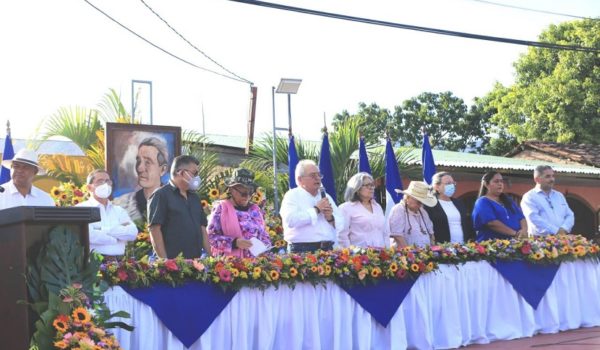 Régimen de Daniel Ortega crea condecoración válida por 11 meses