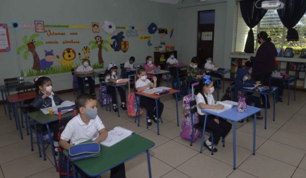 colegio centro américa, covid-19, clases