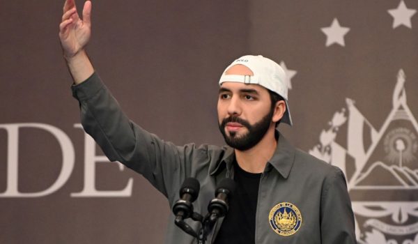 Nayib Bukele, El Salvador