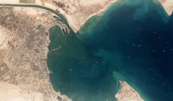 Canal de Suez: las impresionantes imágenes satelitales del impacto del bloqueo causado por el Ever Given