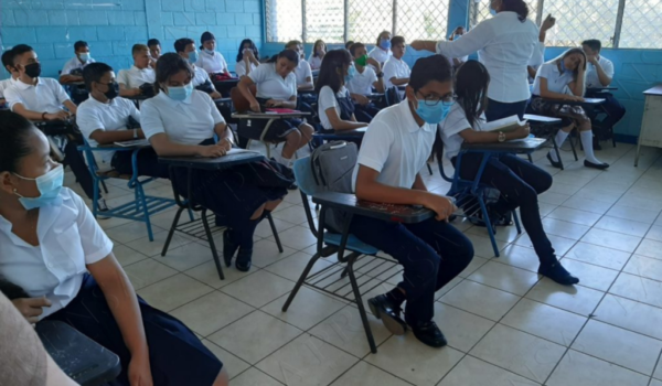 colegio público, clases, estudiantes, maestros,