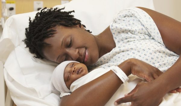 Embarazo y coronavirus: qué se sabe de los bebés que nacen con anticuerpos gracias a que sus madres fueron vacunadas