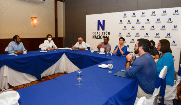 Cristiana Chamorro se reúne con la Coalición Nacional para conocer su mecanismo de selección del candidato a la Presidencia del país