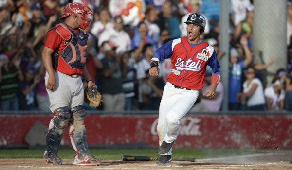 Estelí sigue firme en la cima del Pomares y el Bóer barre a los Toros
