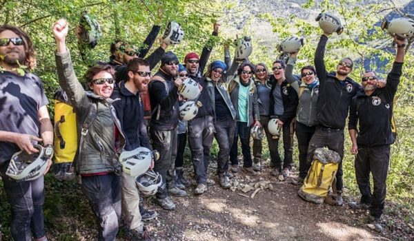 Estudio del tiempo profundo: voluntarios franceses emergen de una cueva tras 40 días en aislamiento