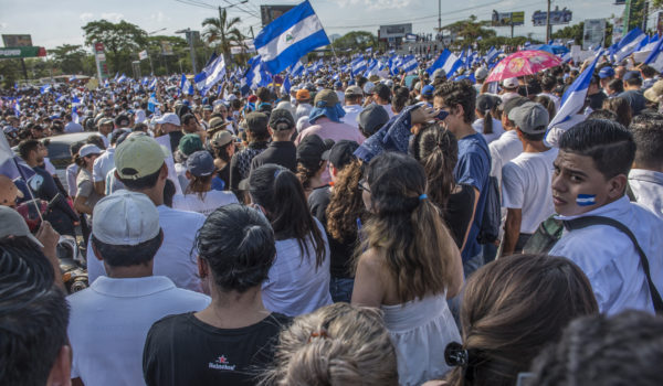 Un día como hoy de 2018 | Realizan primera marcha multitudinaria: hacia la Upoli