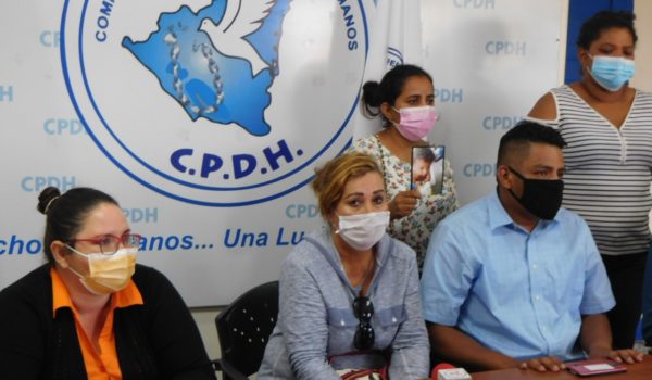 Denuncian represión contra opositores y defensores de derechos humanos
