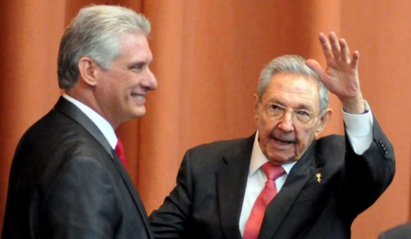 Castro dejó el gobierno en 2018 en manos de Miguel Díaz-Canel. LA PRENSA/AFP