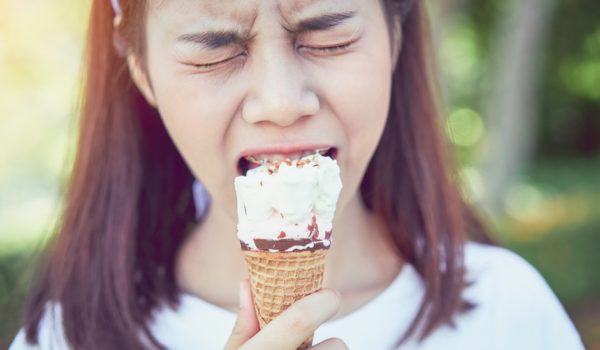 La proteína que explica por qué los dientes duelen tanto con el frío