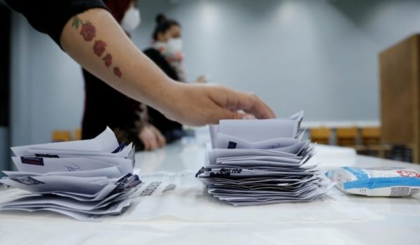 Elecciones en Chile: cuáles son los 4 aspectos clave de la Constitución que 155 representantes debatirán en los próximos meses