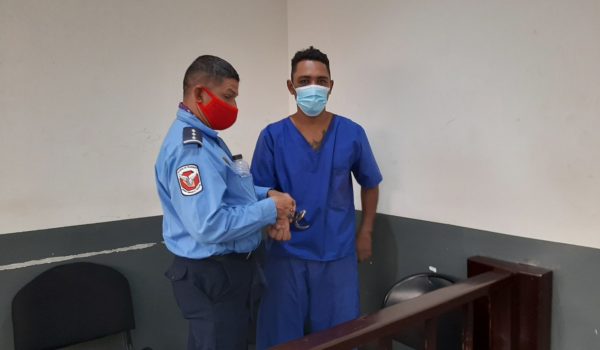 Nilson Dávila Lacayo , de 21 años enfrenta cargos por robo agravado. LA PRENSA/Ernesto García.