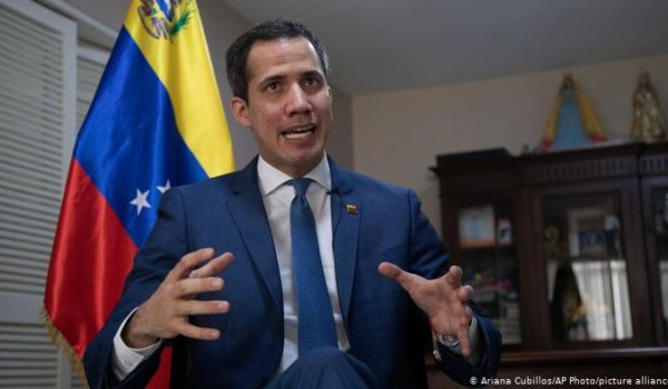 Guaidó pide presionar para lograr acuerdo que «salve» a Venezuela