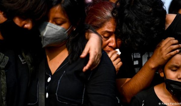 Ciudad de México indemnizará a familias de víctimas de la tragedia del metro
