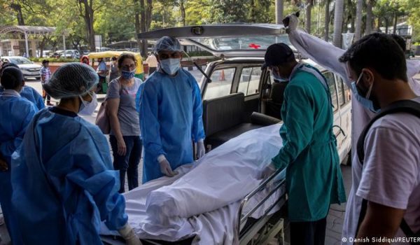 La India supera los 25 millones de casos de coronavirus con récord de muertes