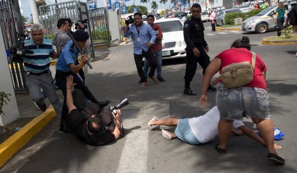 Casi 2,400 violaciones a la libertad de prensa perpetradas por el régimen orteguista desde abril de 2018