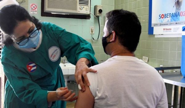 Coronavirus en Cuba: los riesgos de la operación de la isla para vacunar a su población sin conocer si sus dosis contra el coronavirus funcionan