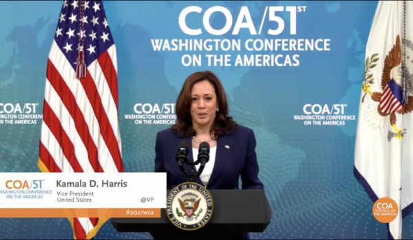 Vicepresidenta de EE. UU., Kamala Harris, aboga por combatir la corrupción en el Triángulo del Norte y omite a Nicaragua en su discurso