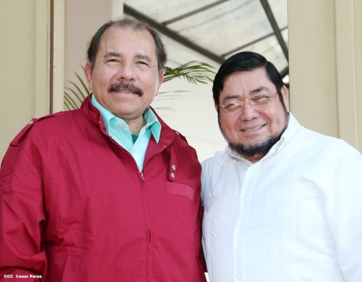 Daniel Ortega y su aliado Guillermo Osorno, diputado propietario del Parlamento Centroamericano y representante del partido político Camino Cristiano Nicaragüense. (Presidencia de Nicaragua).