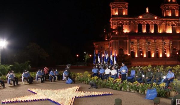 Ortega: «Aquí el embajador yanqui anda de arriba para abajo vendiendo sus candidatos, como si él fuera nicaragüense»