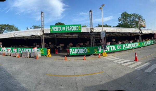 Venta de parqueo para mamá en Sinsa