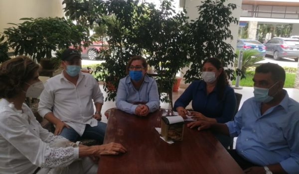 Movimiento Campesino se reúne con precandidata presidencial Cristiana Chamorro