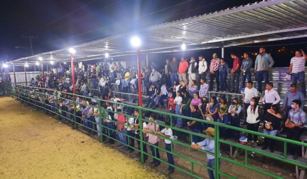Jinoteganos ignoran alerta por rebrote de Covid-19