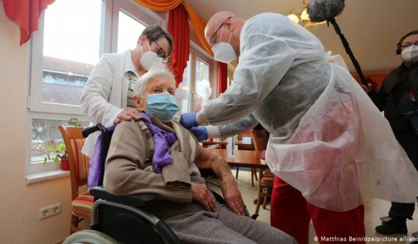 Medio año de vacunación contra el COVID-19: balance europeo