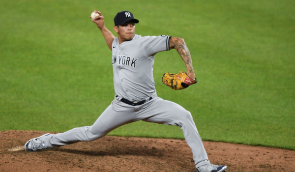 Jonathan Loáisiga hizo relevo perfecto, pero Chapman se hunde y lo priva de la victoria