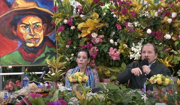 Daniel Ortega junto a Rosario Murillo en la XIX Cumbre de Jefes de Estado y de Gobierno del ALBA-TCP. LA PRENSA / CAPTURA DE PANTALLA