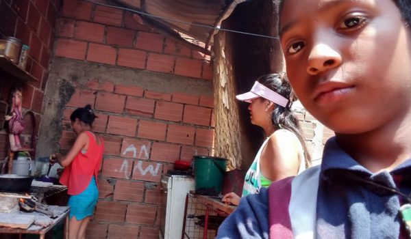 «Es como si Venezuela ya no existiera»: cómo viven dos niños la odisea de dejar su país y empezar en otro (sin intenciones de regresar)