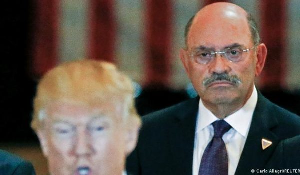 El director financiero de la Organización Trump se entrega tras ser imputado
