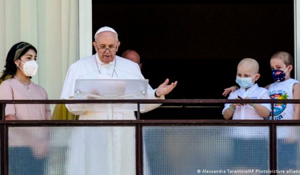 Papa Francisco pide fin de la violencia en Haití tras el asesinato del presidente