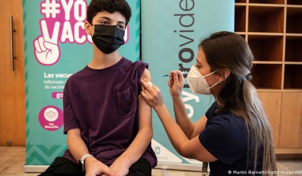 Coronavirus: lo que debe saber sobre la vacunación en niños y adolescentes