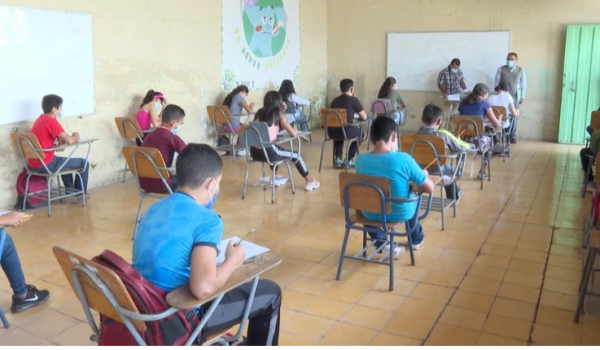 Honduras: autoridades estudian regreso a clases presenciales