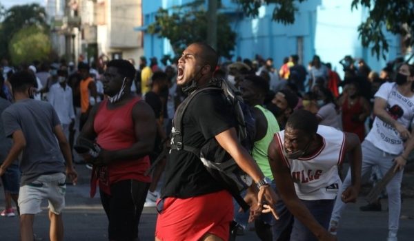 Protestas en Cuba: 3 claves para entender las manifestaciones en la isla, las más grandes en décadas