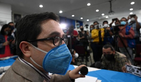 La polémica destitución de un fiscal anticorrupción en Guatemala que llevó a EE.UU. a congelar su cooperación con el país