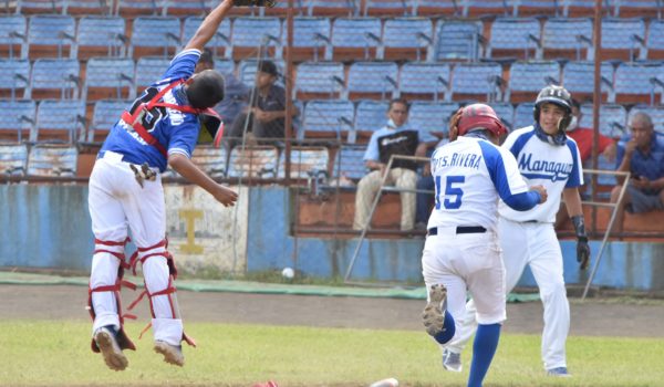 Managua y Chinandega se disputan de nuevo el título del beisbol juvenil A